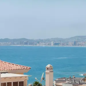 https://apartamento-playaquebrada.1costadelsol.com