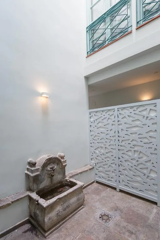 Palacio Cabrera - Lillo Granada Aparthotel